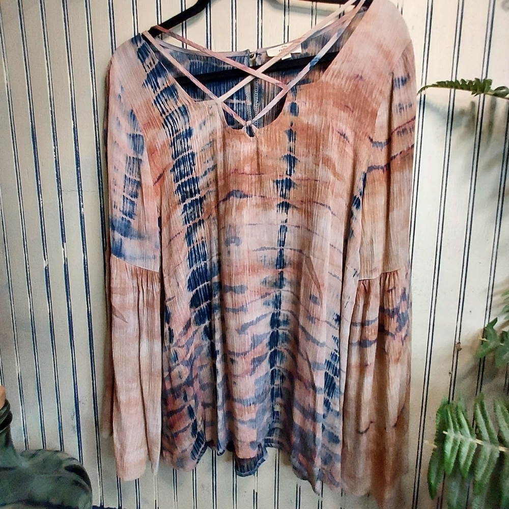 Entro Bellsleeved Tiedye Boho Top